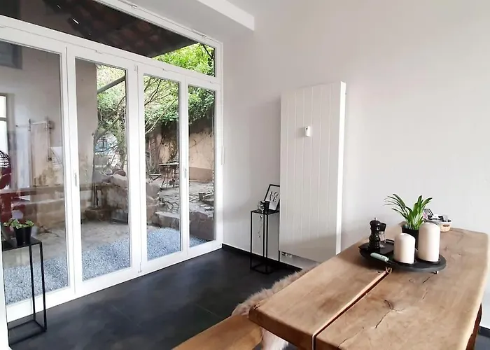 Апартаменты Mya Lenas *